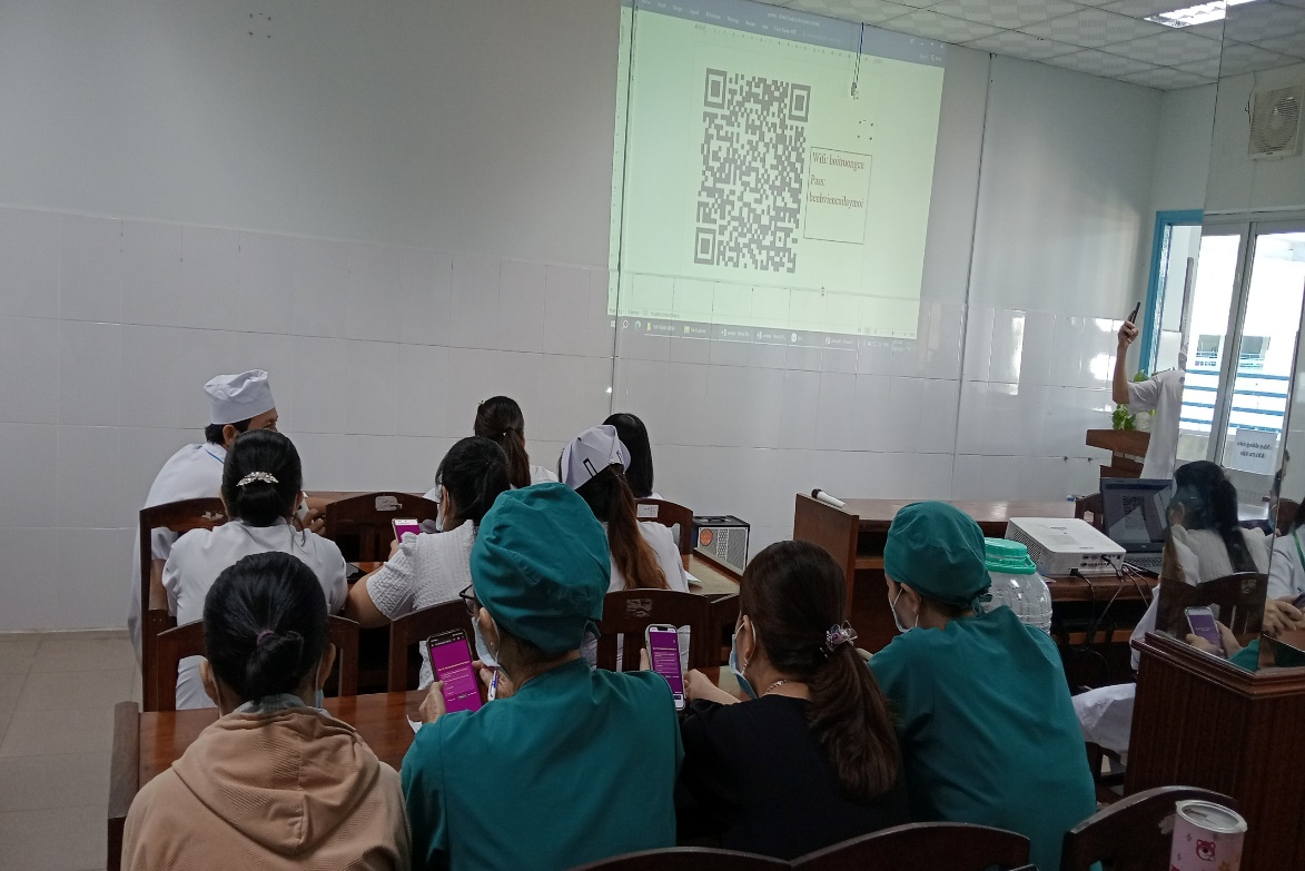 Description: C:\Users\thuyenntt\Downloads\z5725489619207_9808bd37404ccd57c2654fb326ab7e61.jpg